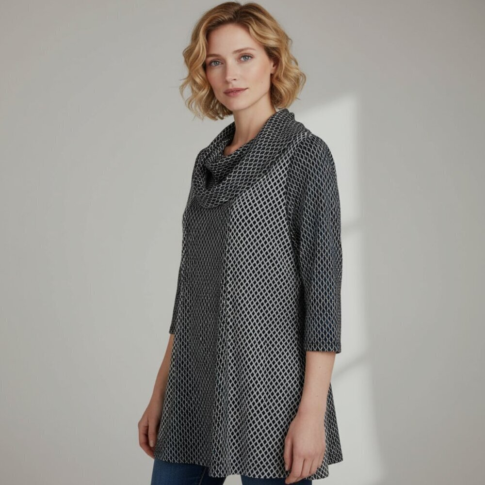 Yushi Black and White Textured Knit Draped Neck Tunic Top Size Large Lagenlook